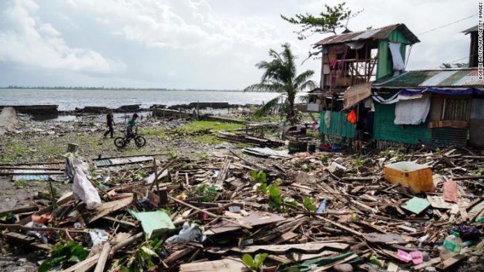 191226142346-typhoon-phanfpone-03-exlarge-169