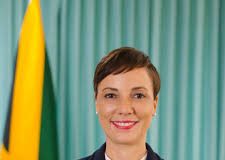 Kamina Johnson to raise matter as UK refuses to recognize vaccination status of Jamaican travellers