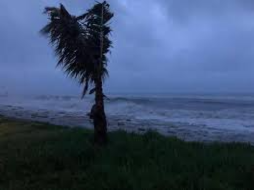 Storm Zeta bears down on Mexico's Yucatan coast, threatens the US Storm Zeta bears down on Mexico's Yucatan coast, threatens the US