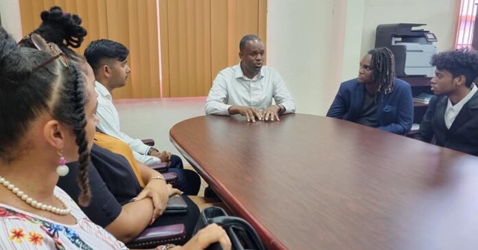 Konris Maynard, met with members of the St Kitts and Nevis Robotics Team today. The team will be travelling to Geneva, Switzerland, to compete in the ‘First Global Robotics Olympics Challenge’. Konris Maynard, met with members of the St Kitts and Nevis Robotics Team today. The team will be travelling to Geneva, Switzerland, to compete in the ‘First Global Robotics Olympics Challenge’.