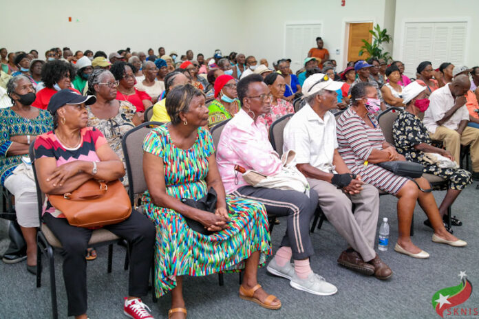 The Department of Social Services of St Kitts, supported by the Pan American Health Organization (PAHO), organised an empowerment session on Thursday, October 6, 2022. More than 100 senior citizens from across St Kitts participated in the session.