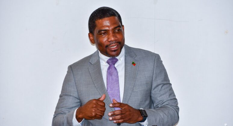 Terrance Drew meets senior nursing fraternity for critical meeting, Image Courtesy: facebook