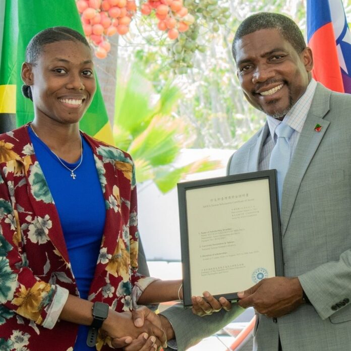 SKNRA congratulates Kevicia Gumbs Paul on recieving scholarship, Image: facebook