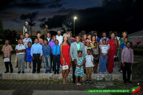 371490330_691650159649965_6240399302405873528_n PM Terrance Drew organizes annual scholarship ceremony for his constituency, Image: facebook