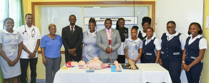 PM Drew with the training nurses as CFBC, Image: facebook, Dr Terrance Drew