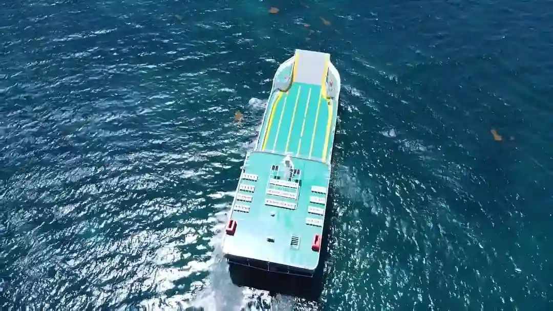 iConnect sailing in the waters of St. Kitts and Nevis. (Credits: Denzil Llewellyn Douglas, Facebook)