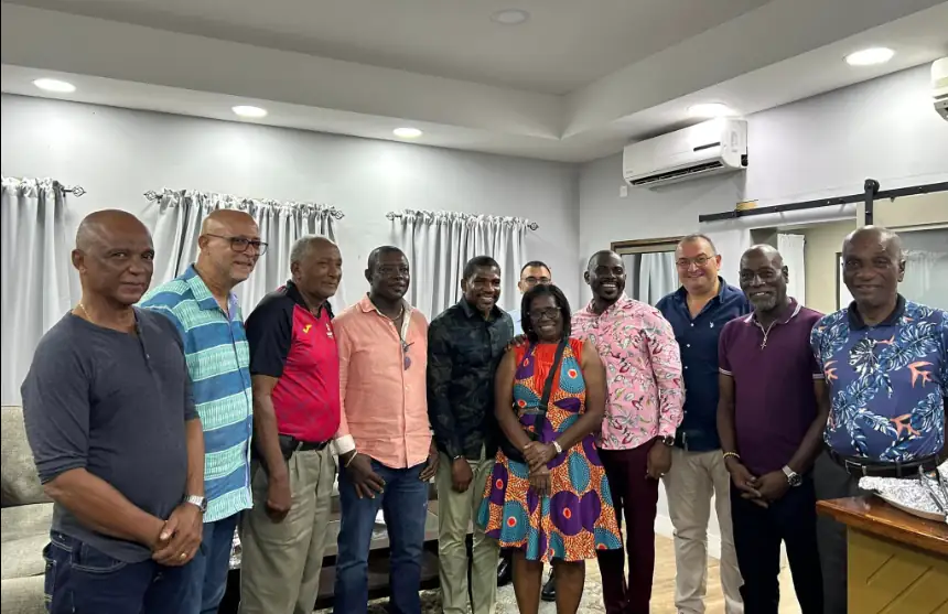 Samal Duggins met officials of St. Kitts Cricket Association and CEO of Cool and Smooth. (Credits: Samal Duggins, Facebook)