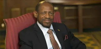 Denzil Douglas praises Cape Air's new regional service strengthening tourism and connectivity