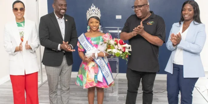 Minister Samal Duggins meets Haynes Smith Pageant 2024 Winner Kaitlynn Wilson